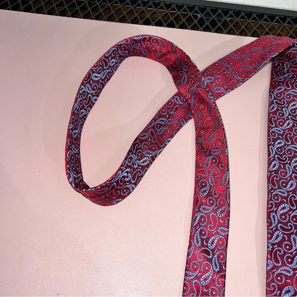 BURMA‎ BIBAS Soft Red / Blue Paisley Smooth Silk Neck Tie ITALY MADE